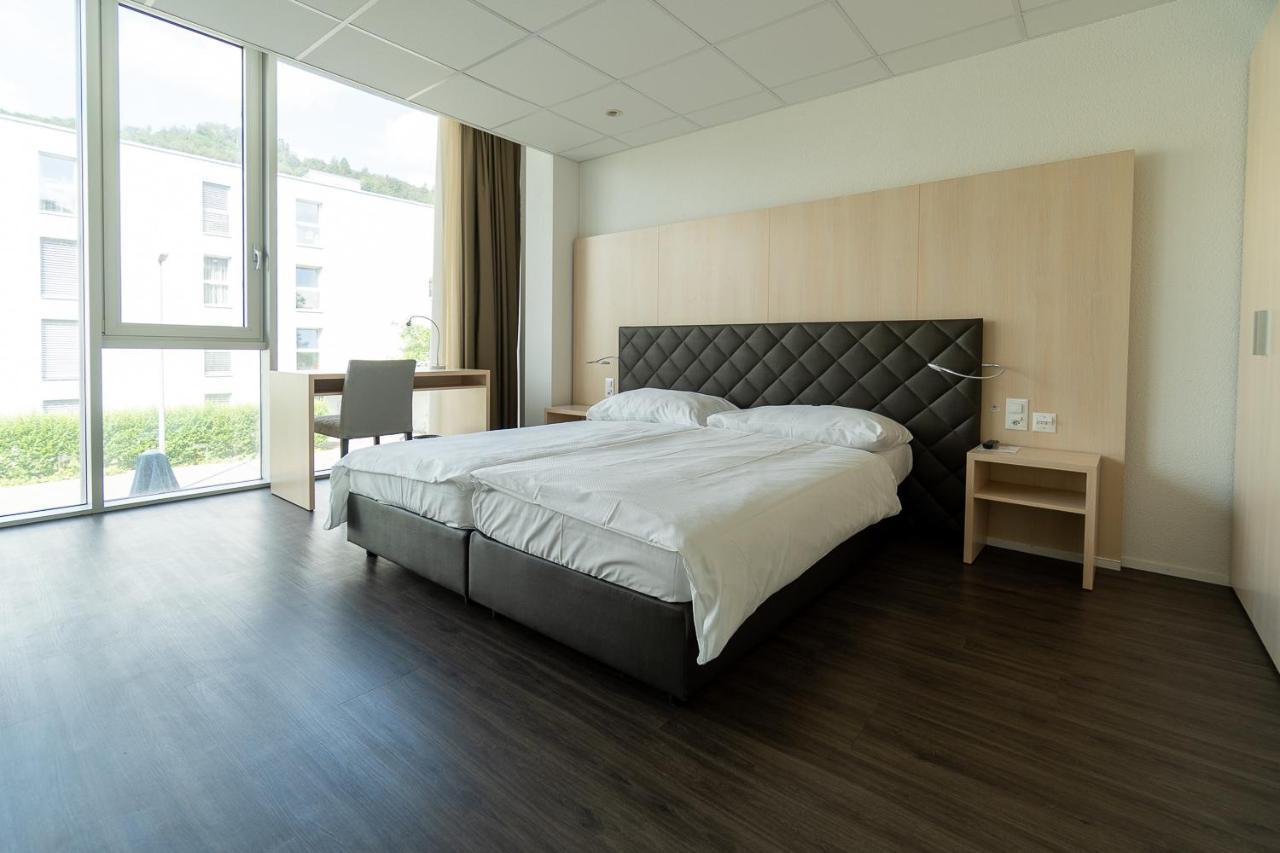 Los Lorentes Apartments Bern Airport Белп Екстериор снимка