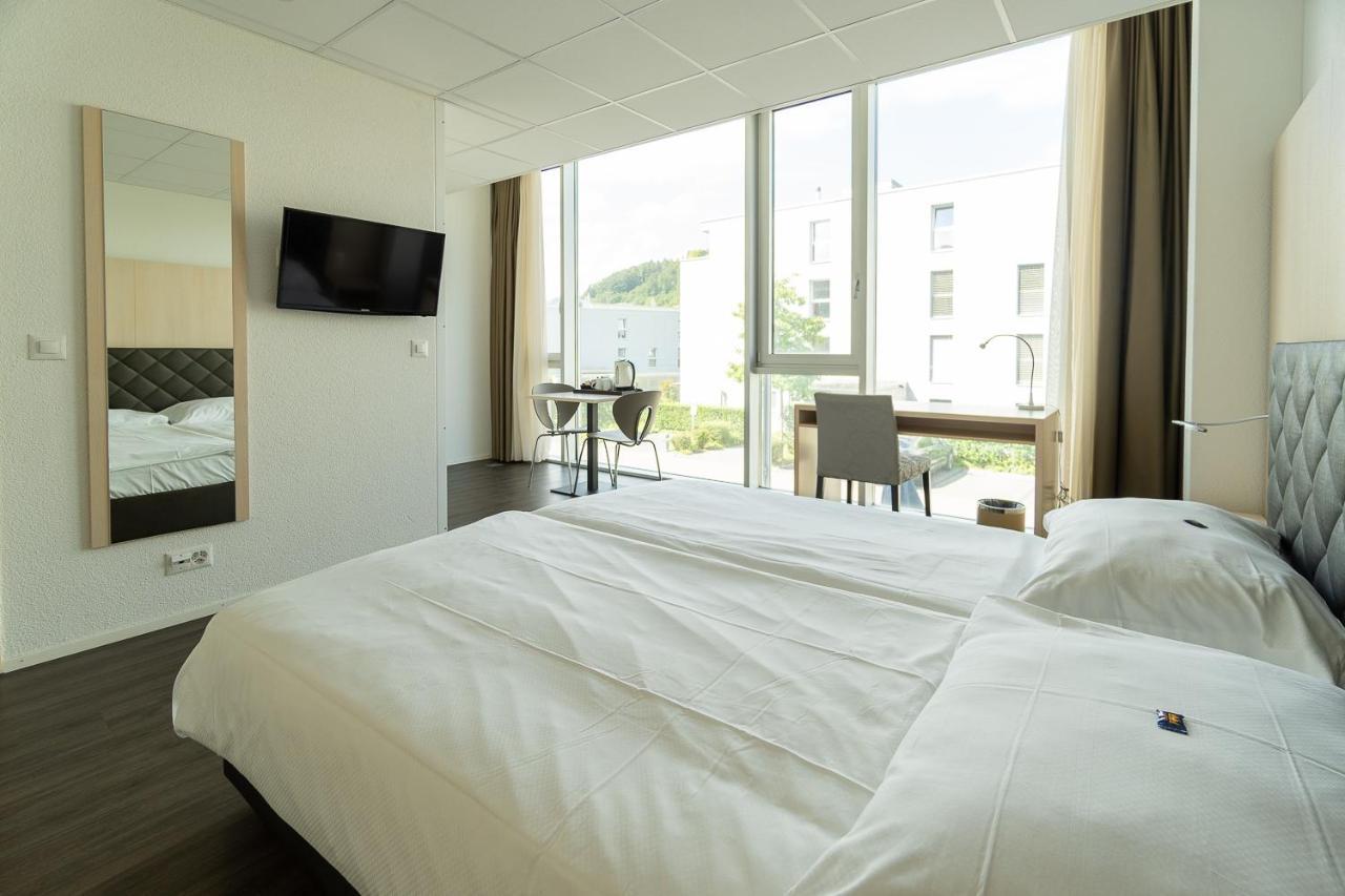 Los Lorentes Apartments Bern Airport Белп Екстериор снимка