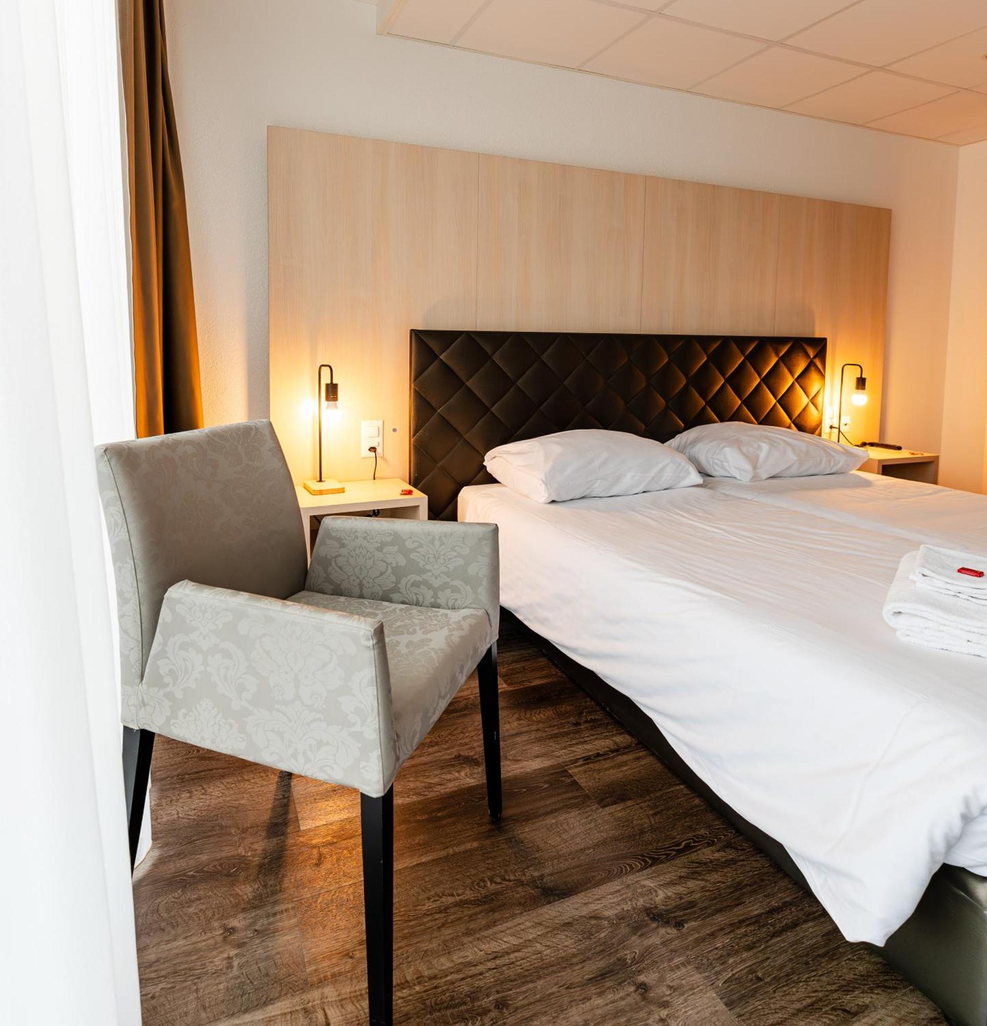 Los Lorentes Apartments Bern Airport Белп Екстериор снимка