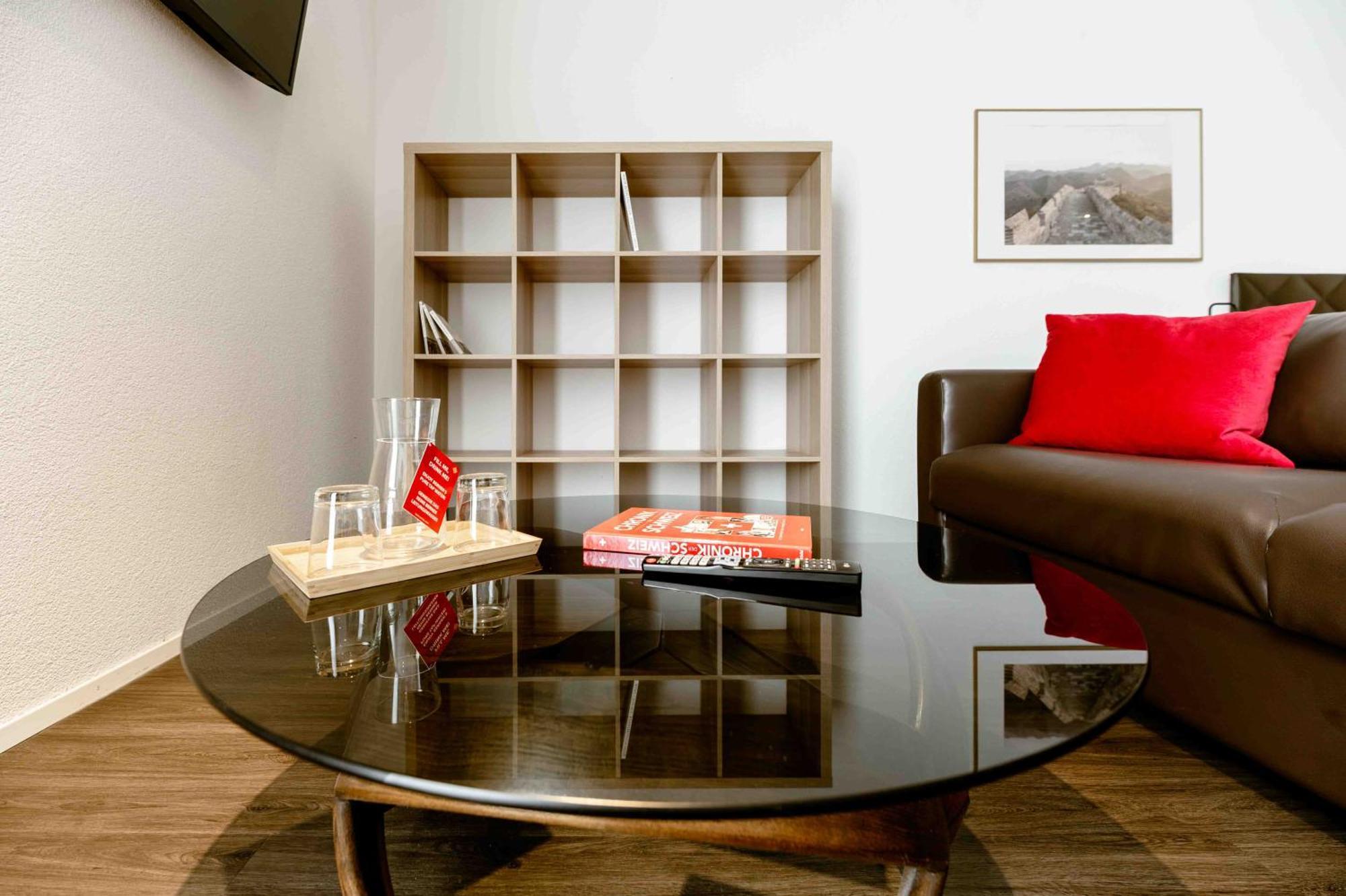 Los Lorentes Apartments Bern Airport Белп Екстериор снимка