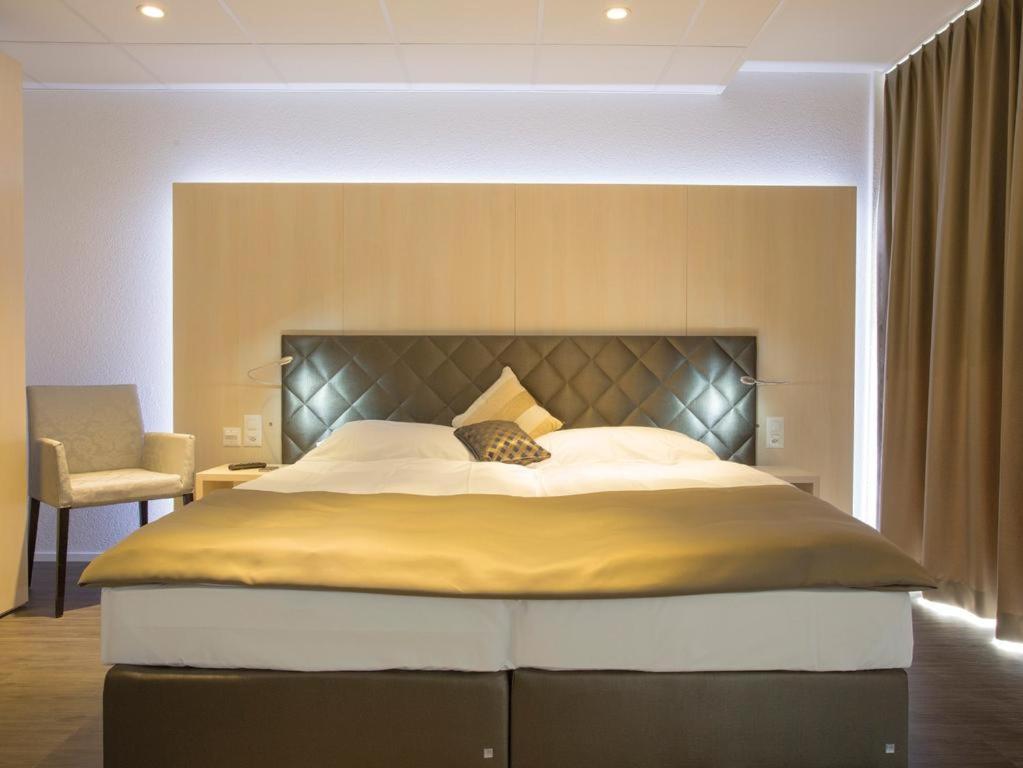 Los Lorentes Apartments Bern Airport Белп Екстериор снимка