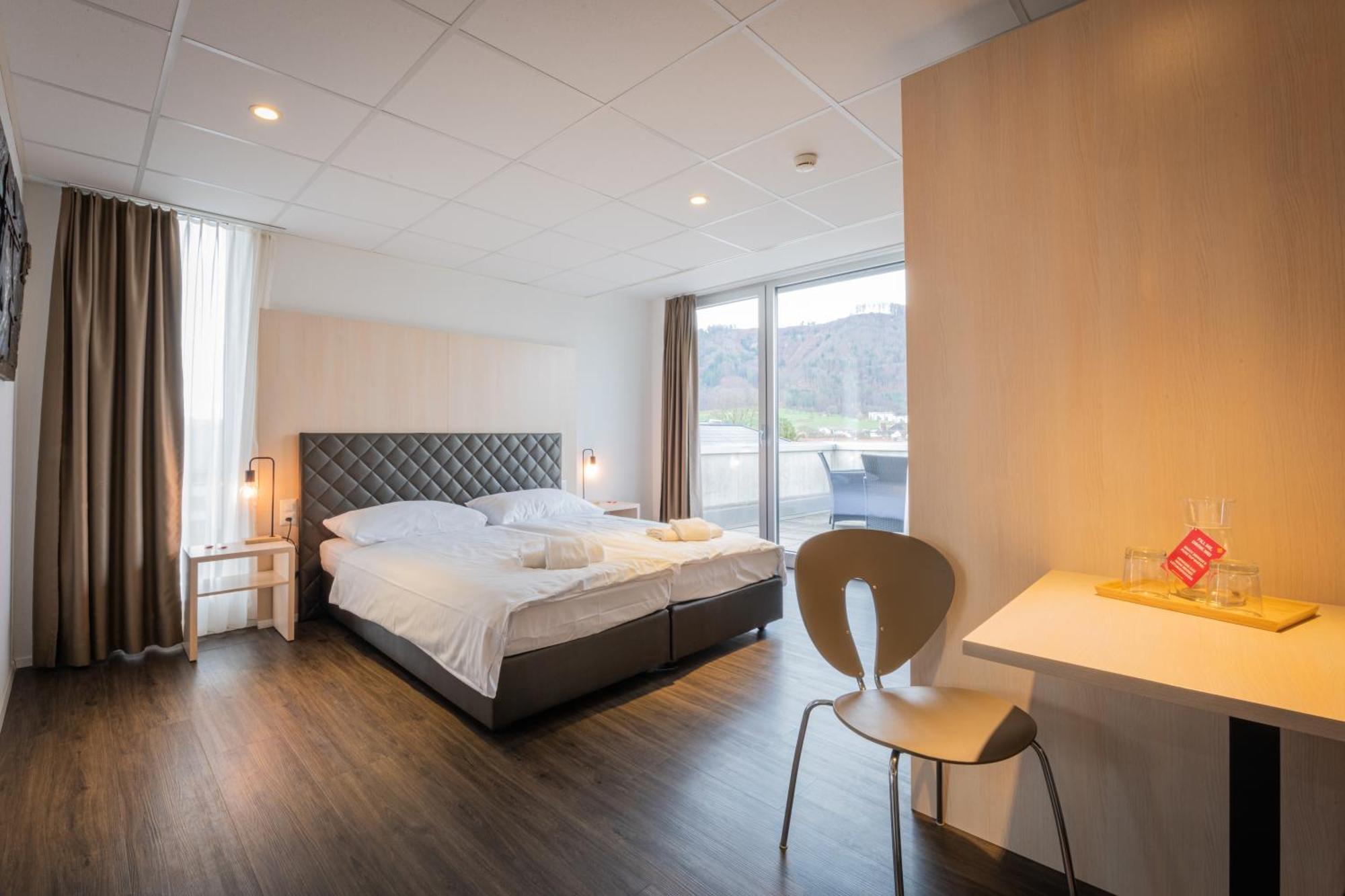 Los Lorentes Apartments Bern Airport Белп Екстериор снимка